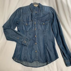 Cloth & Stone Button Down Blue Chambray Shirt